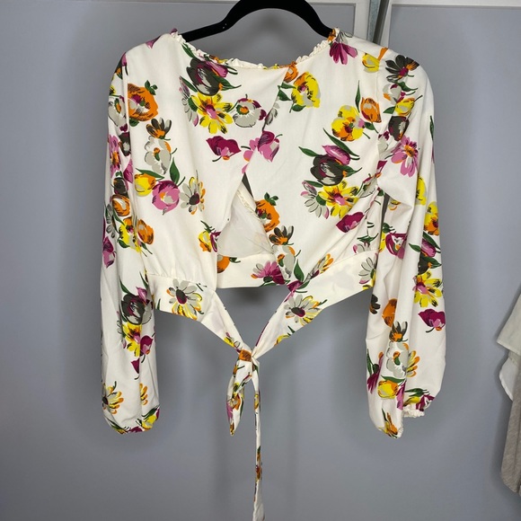 Cropped shirt - Picture 4 of 5